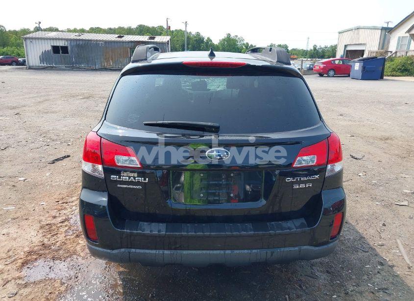 Photo 17 of 2014 Subaru Outback 3.6R LIMITED (VIN 4S4BRDLC4E2280332)