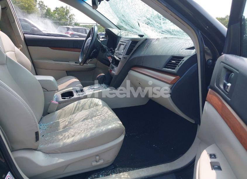 Photo 5 of 2014 Subaru Outback 3.6R LIMITED (VIN 4S4BRDLC4E2280332)