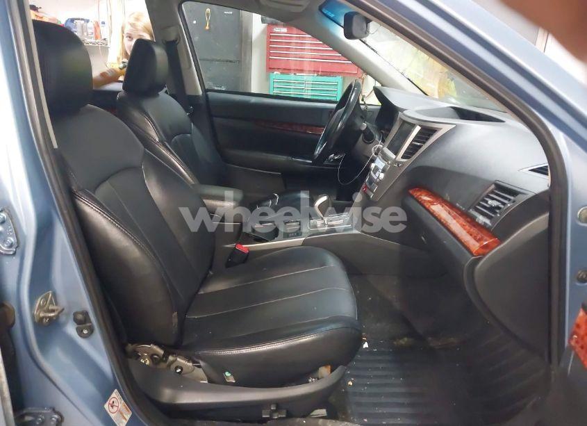 Photo 5 of 2011 Subaru Outback 3.6R LIMITED (VIN 4S4BRDLC6B2316596)