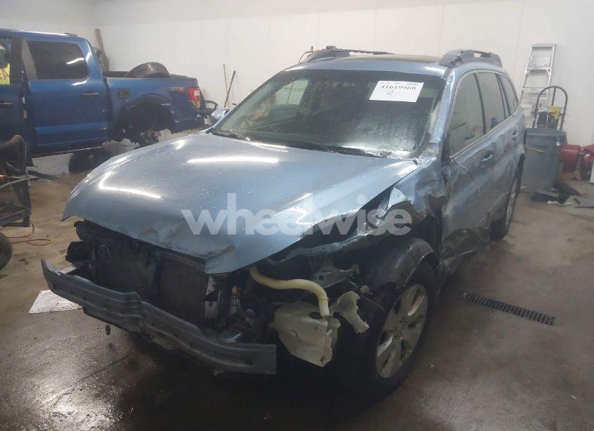 Photo 6 of 2011 Subaru Outback 3.6R LIMITED (VIN 4S4BRDLC6B2316596)