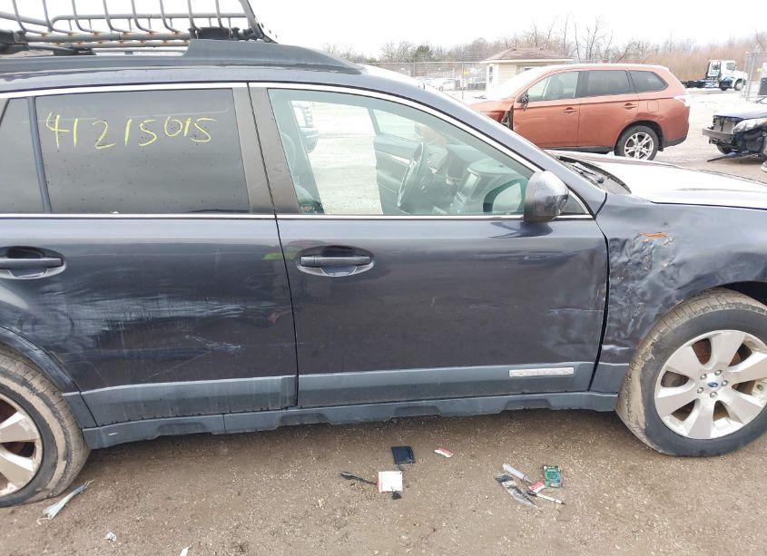 Photo 6 of 2012 Subaru Outback 3.6R LIMITED (VIN 4S4BRDLC6C2219352)