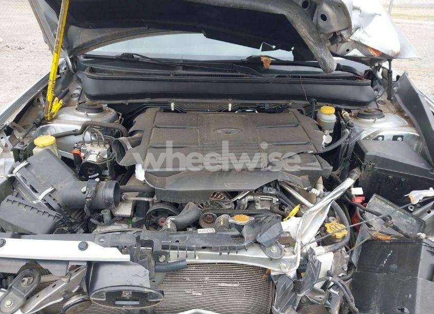 Photo 10 of 2014 Subaru Outback 3.6R LIMITED (VIN 4S4BRDLC6E2327537)