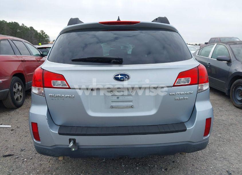 Photo 17 of 2014 Subaru Outback 3.6R LIMITED (VIN 4S4BRDLC6E2327537)