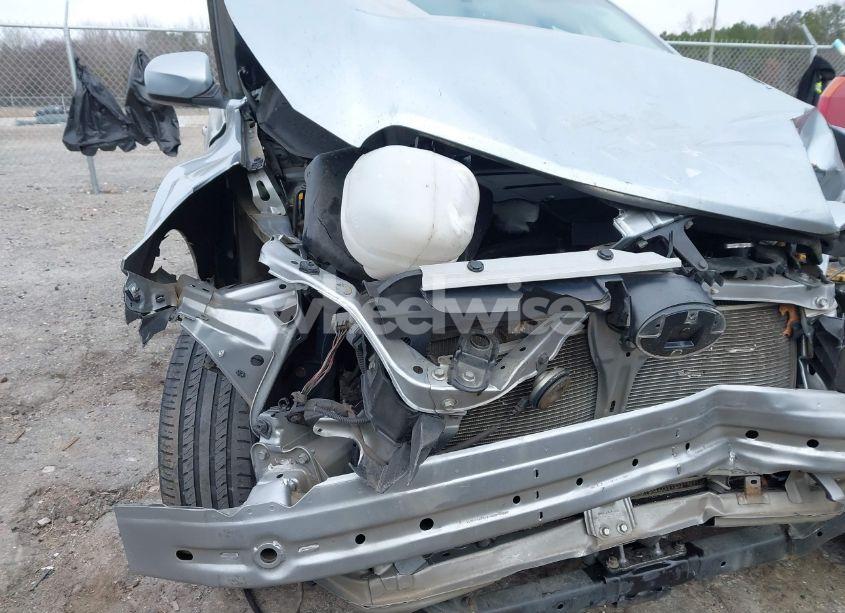 Photo 20 of 2014 Subaru Outback 3.6R LIMITED (VIN 4S4BRDLC6E2327537)