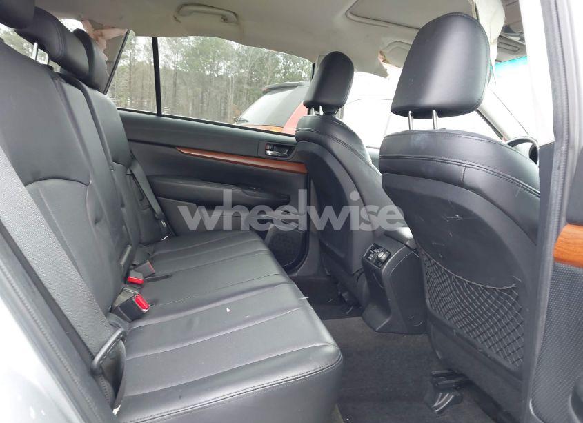 Photo 8 of 2014 Subaru Outback 3.6R LIMITED (VIN 4S4BRDLC6E2327537)