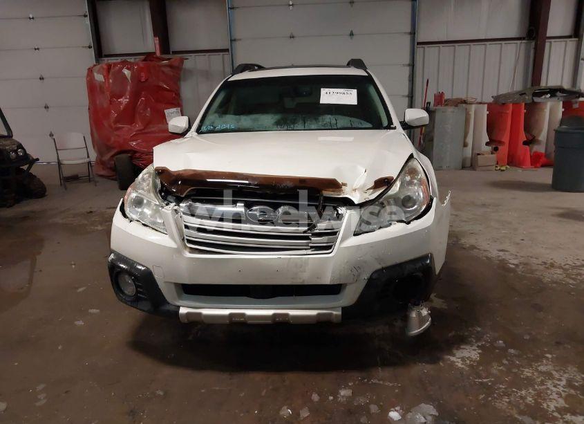 Photo 11 of 2014 Subaru Outback 3.6R LIMITED (VIN 4S4BRDLC7E2290658)