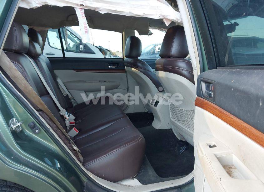 Photo 8 of 2014 Subaru Outback 3.6R LIMITED (VIN 4S4BRDLC9E2213774)