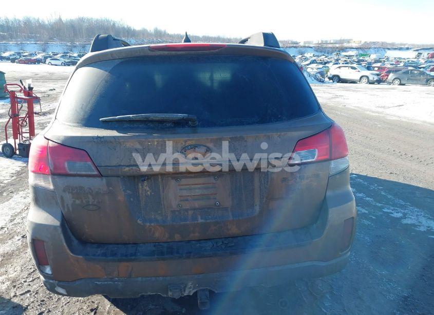 Photo 16 of 2011 Subaru Outback 3.6R LIMITED (VIN 4S4BRDLCXB2441830)