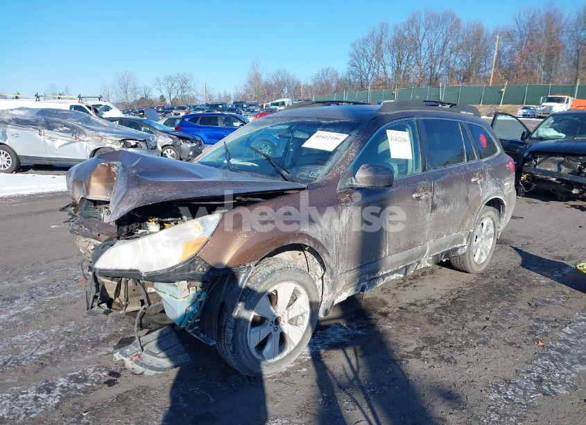 Photo 2 of 2011 Subaru Outback 3.6R LIMITED (VIN 4S4BRDLCXB2441830)