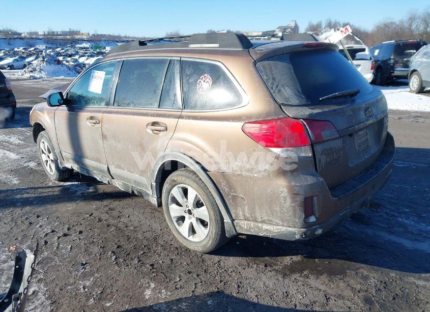 Photo 3 of 2011 Subaru Outback 3.6R LIMITED (VIN 4S4BRDLCXB2441830)
