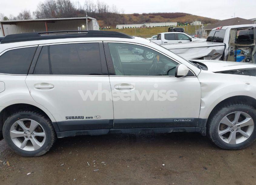 Photo 13 of 2014 Subaru Outback 3.6R LIMITED (VIN 4S4BRDLCXE2206560)