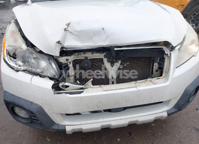 Photo 18 of 2014 Subaru Outback 3.6R LIMITED (VIN 4S4BRDLCXE2206560)