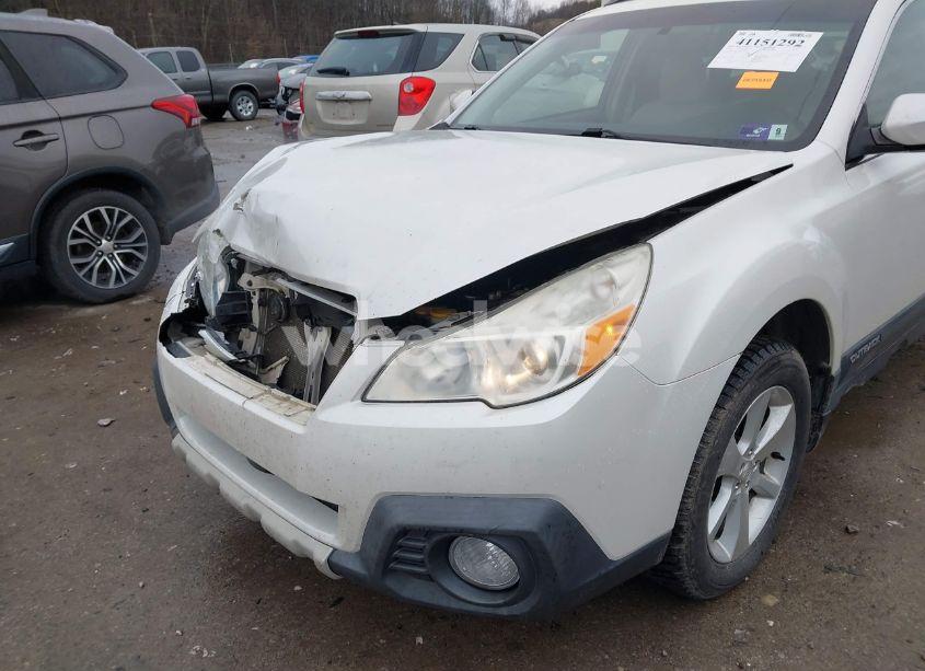 Photo 19 of 2014 Subaru Outback 3.6R LIMITED (VIN 4S4BRDLCXE2206560)