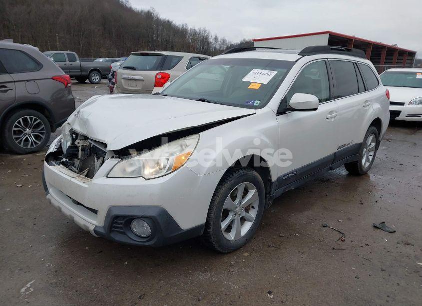 Photo 2 of 2014 Subaru Outback 3.6R LIMITED (VIN 4S4BRDLCXE2206560)