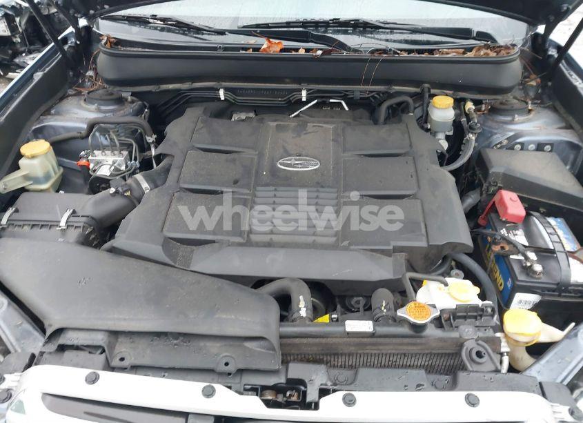 Photo 10 of 2014 Subaru Outback 3.6R LIMITED (VIN 4S4BRDMC9E2318443)