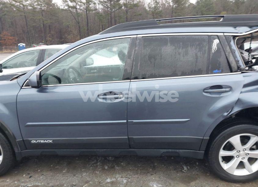 Photo 14 of 2014 Subaru Outback 3.6R LIMITED (VIN 4S4BRDMC9E2318443)