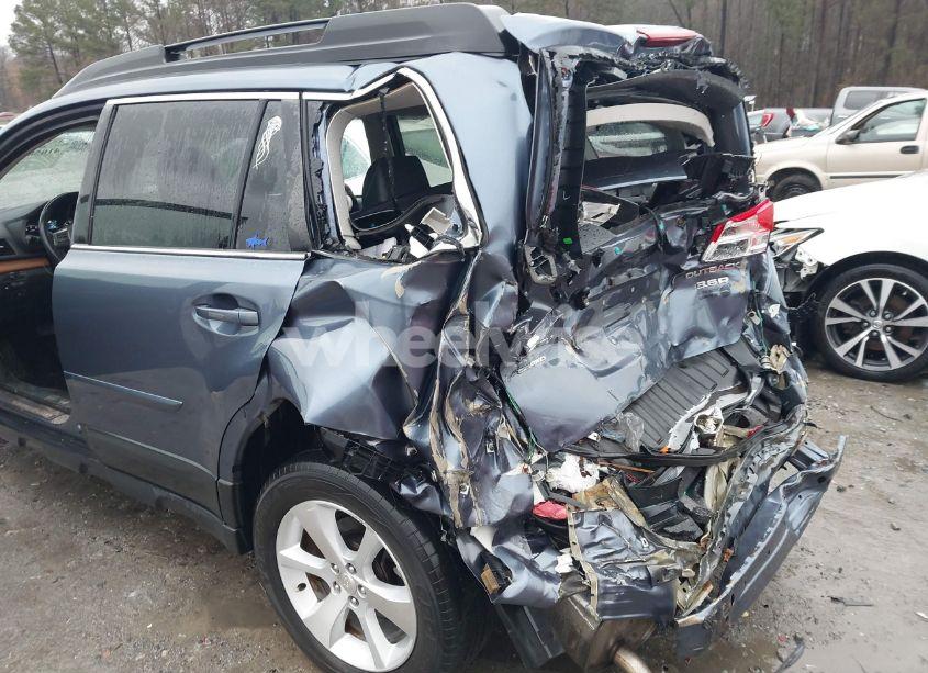 Photo 17 of 2014 Subaru Outback 3.6R LIMITED (VIN 4S4BRDMC9E2318443)