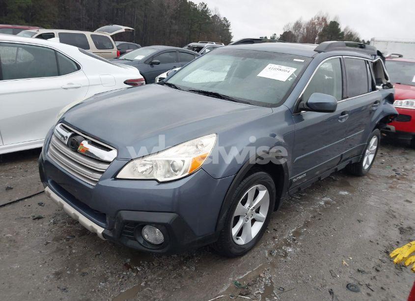 Photo 2 of 2014 Subaru Outback 3.6R LIMITED (VIN 4S4BRDMC9E2318443)