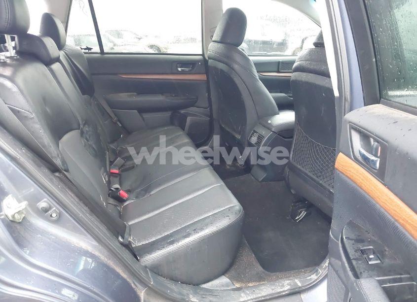 Photo 8 of 2014 Subaru Outback 3.6R LIMITED (VIN 4S4BRDMC9E2318443)