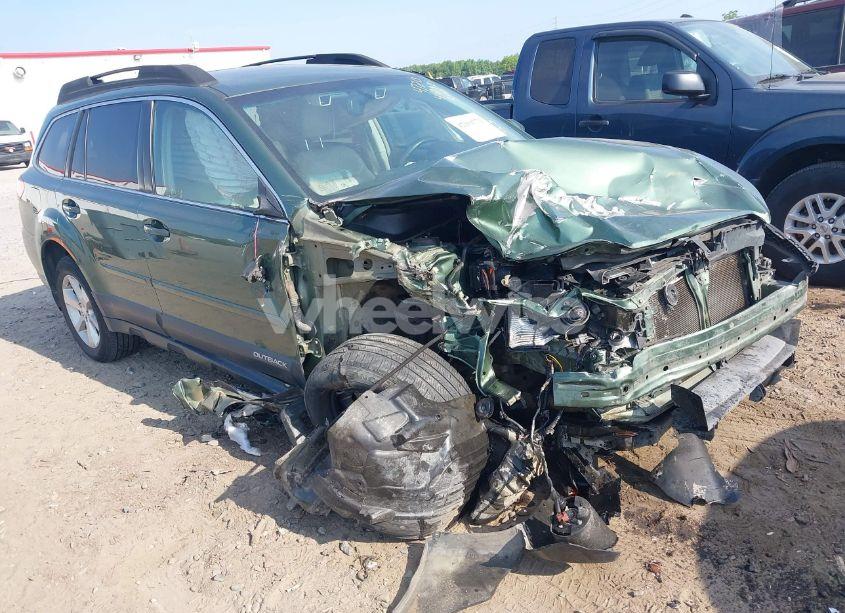 2014 Subaru Outback 3.6R LIMITED (VIN 4S4BRDNCXE2208113) main photo