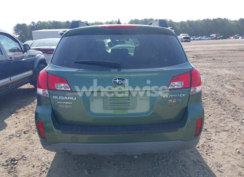 Photo 17 of 2014 Subaru Outback 3.6R LIMITED (VIN 4S4BRDNCXE2208113)
