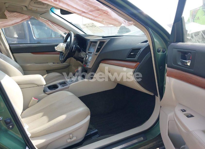 Photo 5 of 2014 Subaru Outback 3.6R LIMITED (VIN 4S4BRDNCXE2208113)