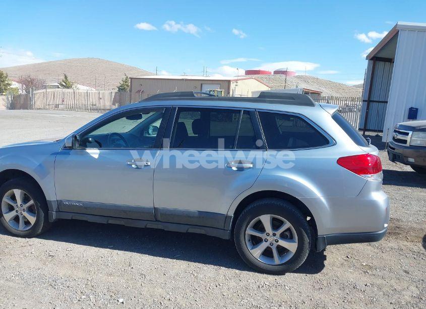 Photo 14 of 2013 Subaru Outback 3.6R LIMITED (VIN 4S4BRDPC2D2303180)