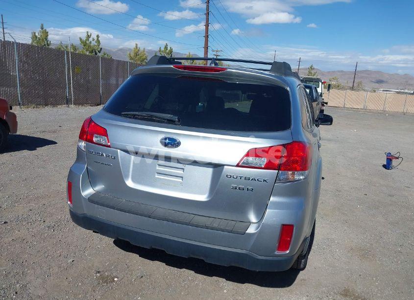 Photo 16 of 2013 Subaru Outback 3.6R LIMITED (VIN 4S4BRDPC2D2303180)