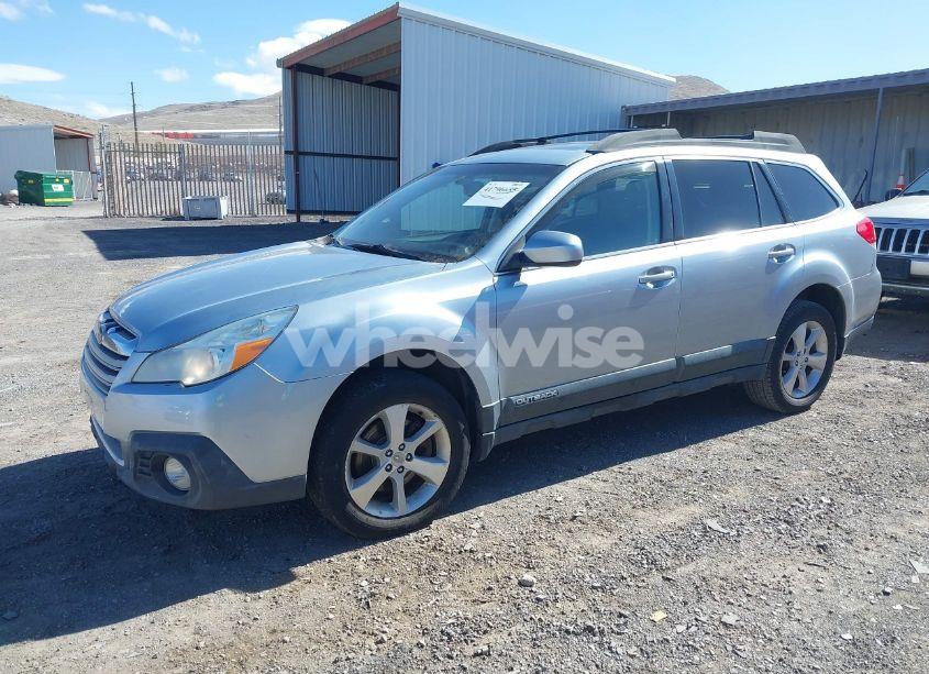 Photo 2 of 2013 Subaru Outback 3.6R LIMITED (VIN 4S4BRDPC2D2303180)