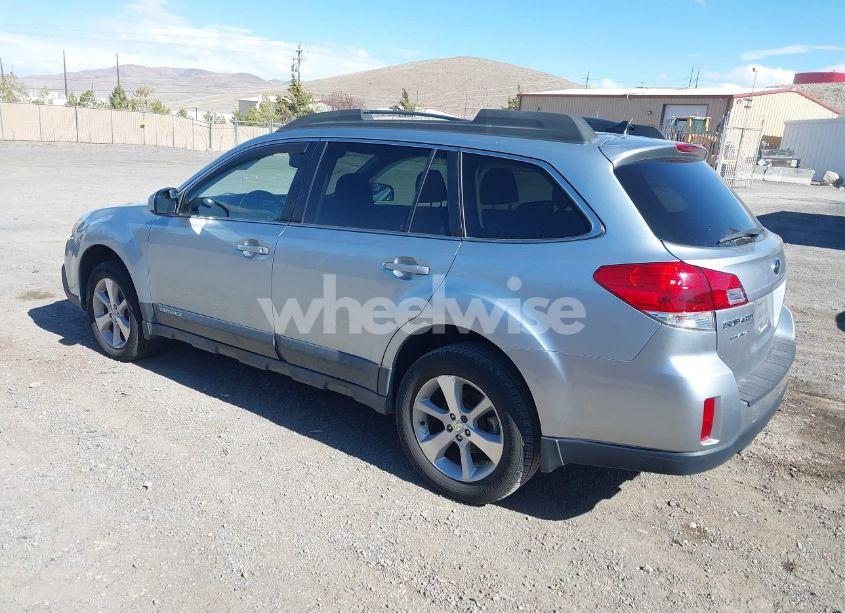 Photo 3 of 2013 Subaru Outback 3.6R LIMITED (VIN 4S4BRDPC2D2303180)