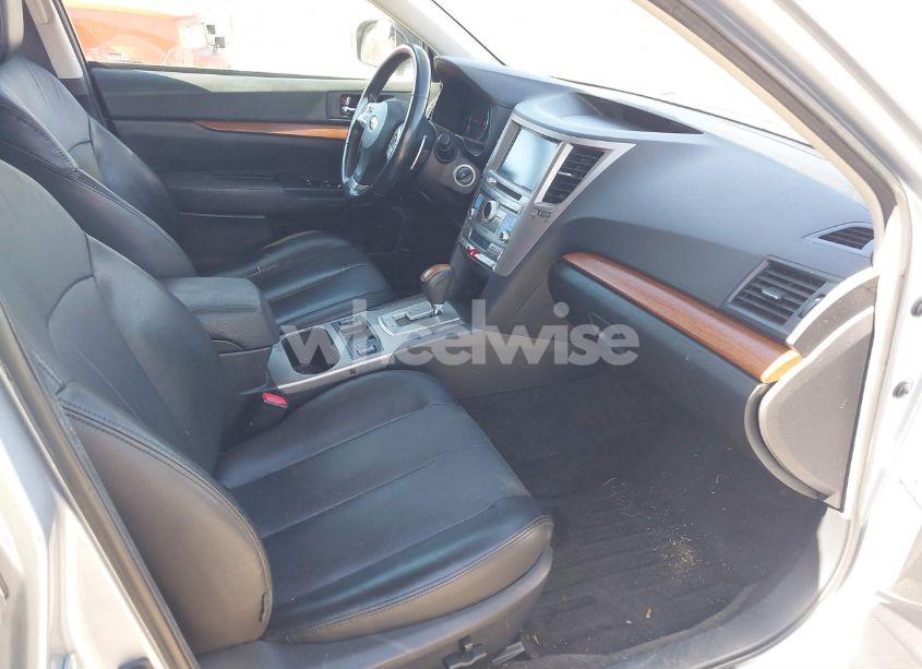 Photo 5 of 2013 Subaru Outback 3.6R LIMITED (VIN 4S4BRDPC2D2303180)