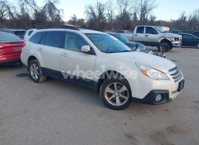 2013 Subaru Outback 3.6R LIMITED (VIN 4S4BRDPC4D2286124) main photo