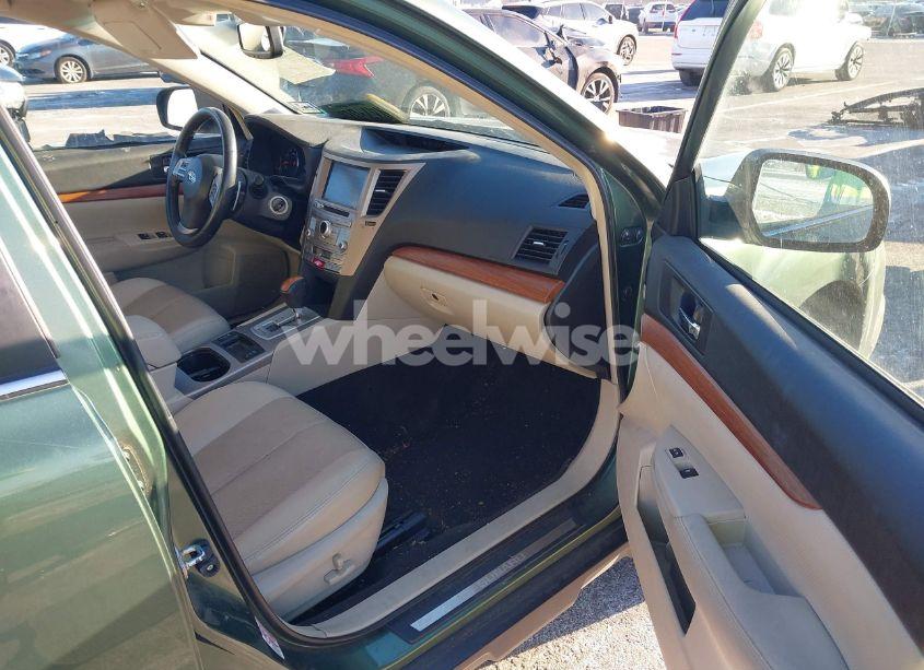 Photo 5 of 2013 Subaru Outback 3.6R LIMITED (VIN 4S4BRDPC4D2296345)