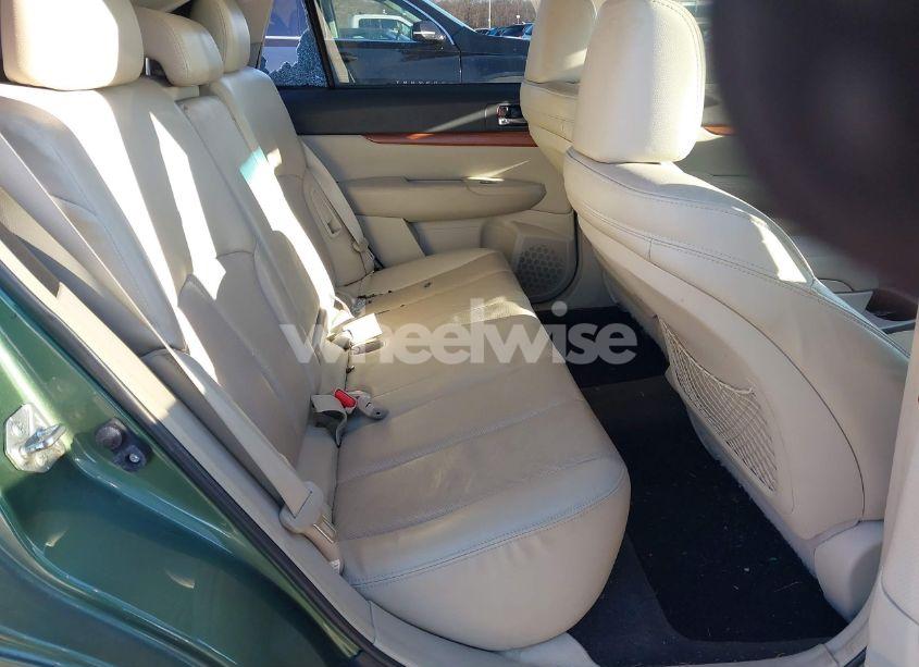 Photo 8 of 2013 Subaru Outback 3.6R LIMITED (VIN 4S4BRDPC4D2296345)