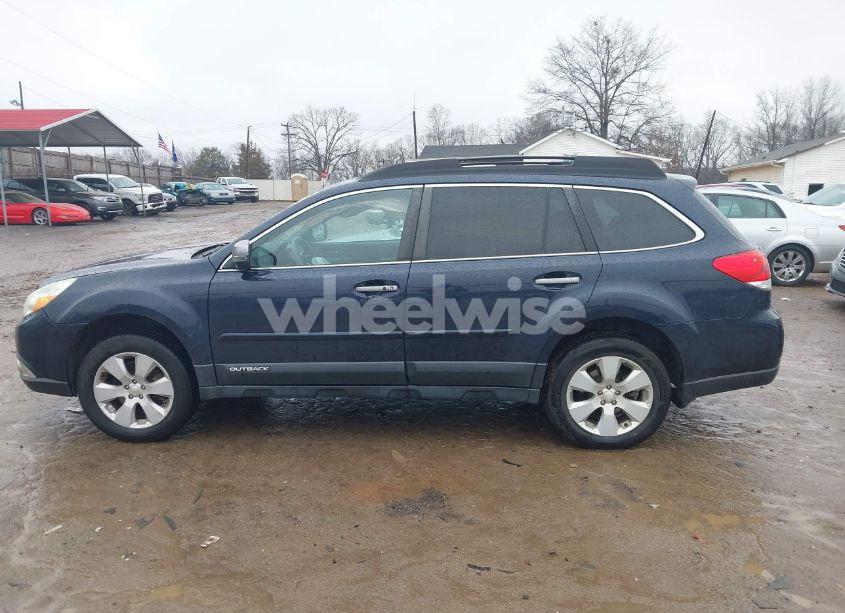 Photo 15 of 2014 Subaru Outback 3.6R LIMITED (VIN 4S4BRDPC4E2238009)