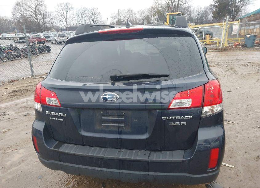 Photo 17 of 2014 Subaru Outback 3.6R LIMITED (VIN 4S4BRDPC4E2238009)