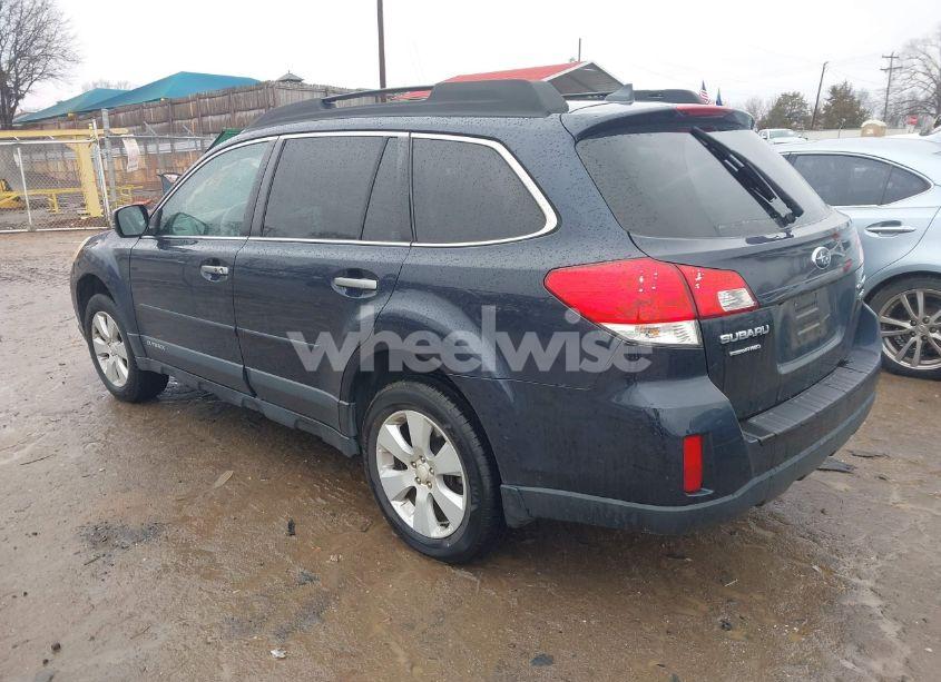 Photo 3 of 2014 Subaru Outback 3.6R LIMITED (VIN 4S4BRDPC4E2238009)