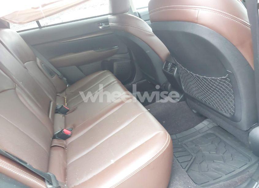 Photo 8 of 2014 Subaru Outback 3.6R LIMITED (VIN 4S4BRDPC4E2238009)