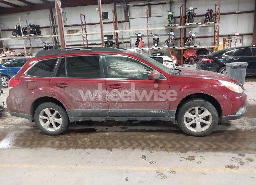 Photo 13 of 2013 Subaru Outback 3.6R LIMITED (VIN 4S4BRDPC5D2288206)