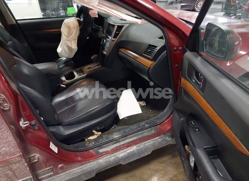 Photo 5 of 2013 Subaru Outback 3.6R LIMITED (VIN 4S4BRDPC5D2288206)