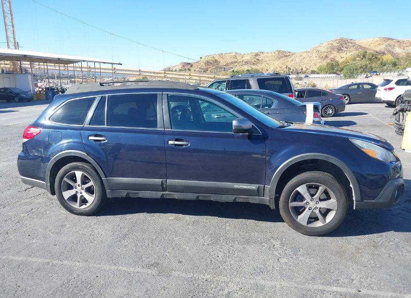 Photo 12 of 2014 Subaru Outback 3.6R LIMITED (VIN 4S4BRDPC5E2256812)