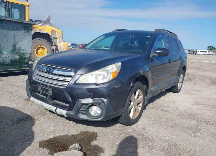 Photo 2 of 2013 Subaru Outback 3.6R LIMITED (VIN 4S4BRDPC6D2225583)