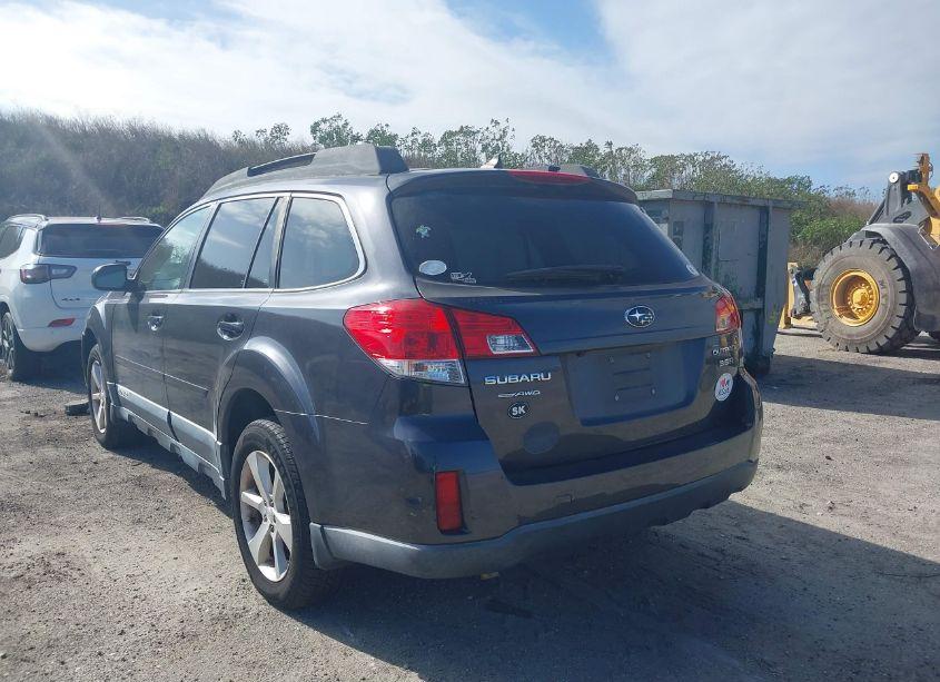 Photo 3 of 2013 Subaru Outback 3.6R LIMITED (VIN 4S4BRDPC6D2225583)