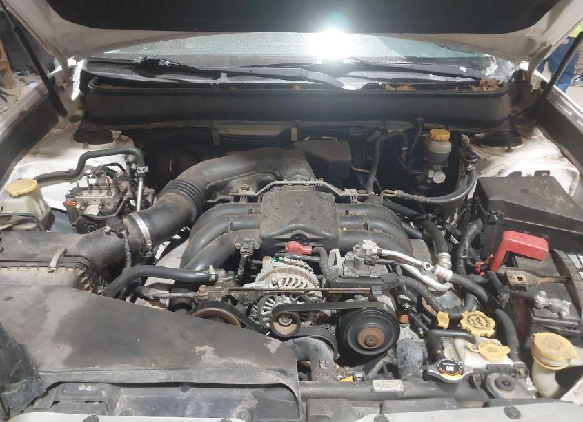 Photo 10 of 2013 Subaru Outback 3.6R LIMITED (VIN 4S4BRDPC7D2213667)