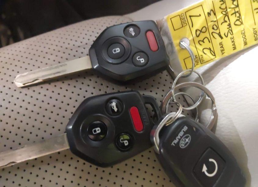 Photo 11 of 2013 Subaru Outback 3.6R LIMITED (VIN 4S4BRDPC7D2213667)