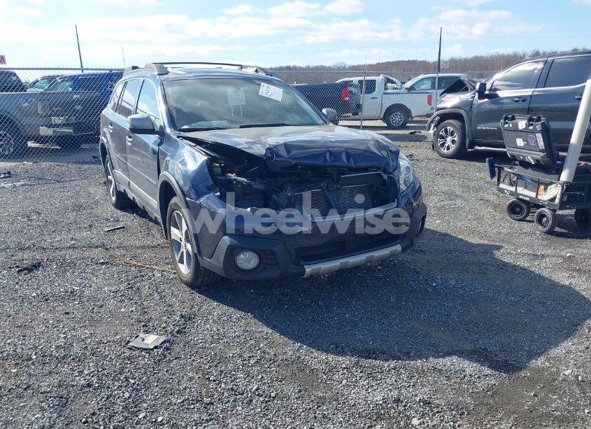 2014 Subaru Outback 3.6R LIMITED (VIN 4S4BRDPC7E2281601) main photo