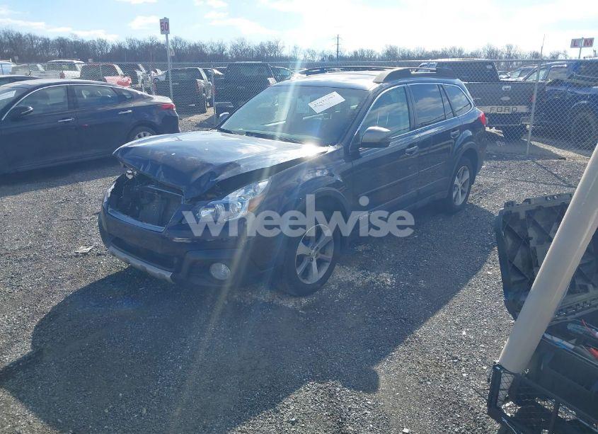 Photo 2 of 2014 Subaru Outback 3.6R LIMITED (VIN 4S4BRDPC7E2281601)