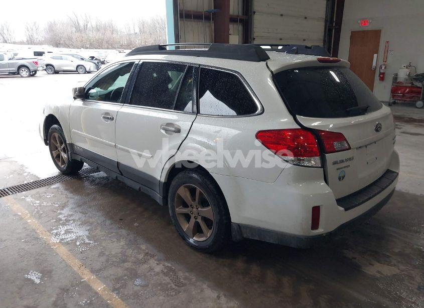 Photo 3 of 2013 Subaru Outback 3.6R LIMITED (VIN 4S4BRDSC2D2316938)
