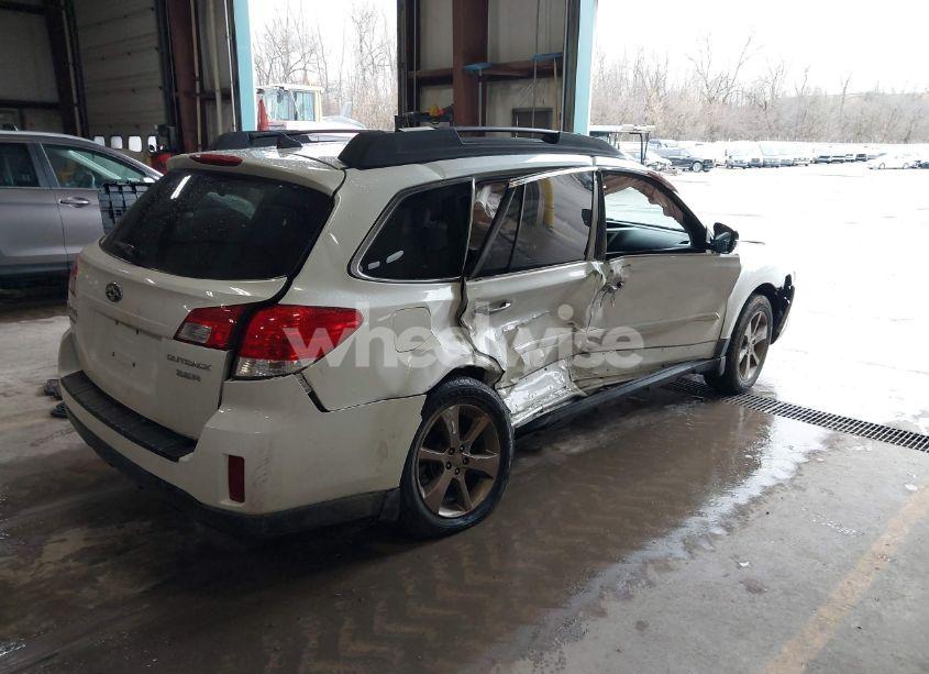 Photo 4 of 2013 Subaru Outback 3.6R LIMITED (VIN 4S4BRDSC2D2316938)