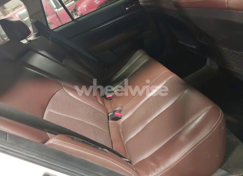 Photo 8 of 2013 Subaru Outback 3.6R LIMITED (VIN 4S4BRDSC8D2311646)